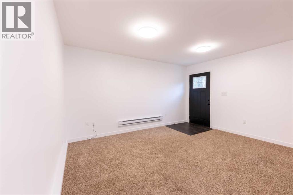 Single Family House Bungalow for Sale in   Avenue Rosedale Stettler 