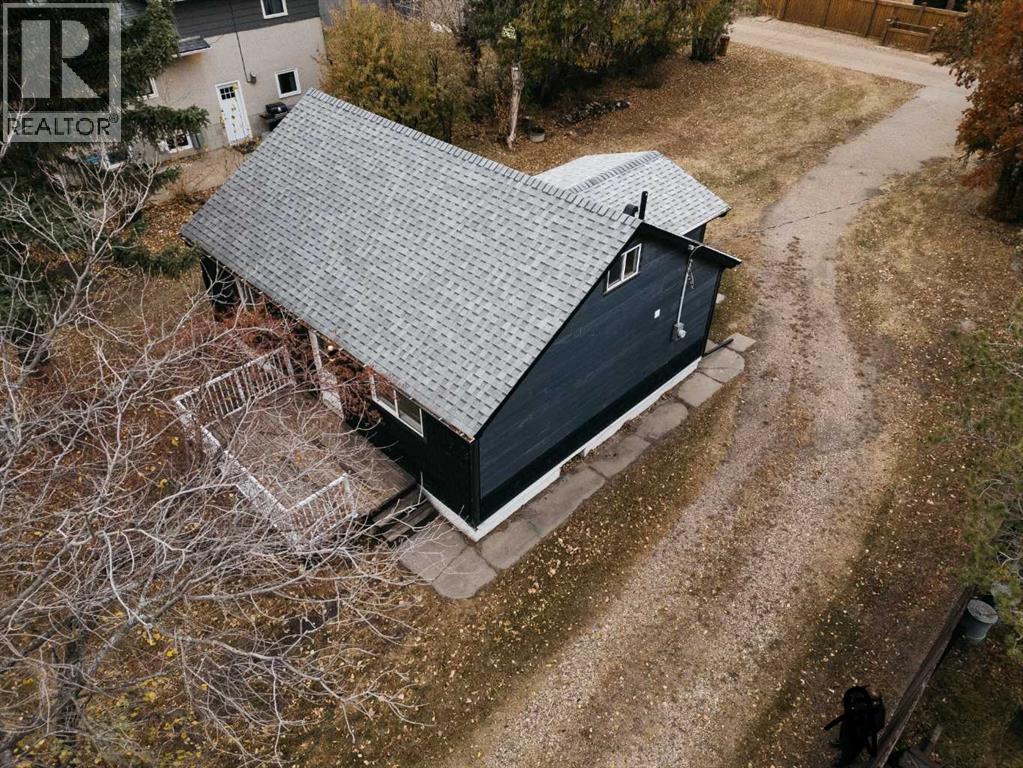 Single Family House Bungalow for Sale in   Avenue Rosedale Stettler 