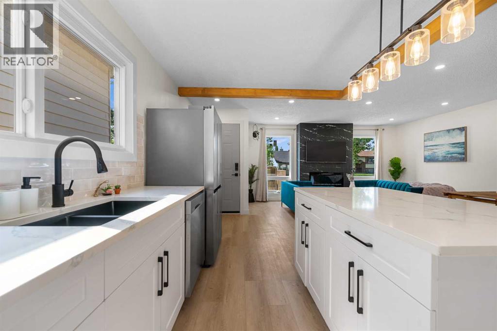 Single Family House Bungalow for Sale in  Berkley Drive NW Beddington Heights Calgary 