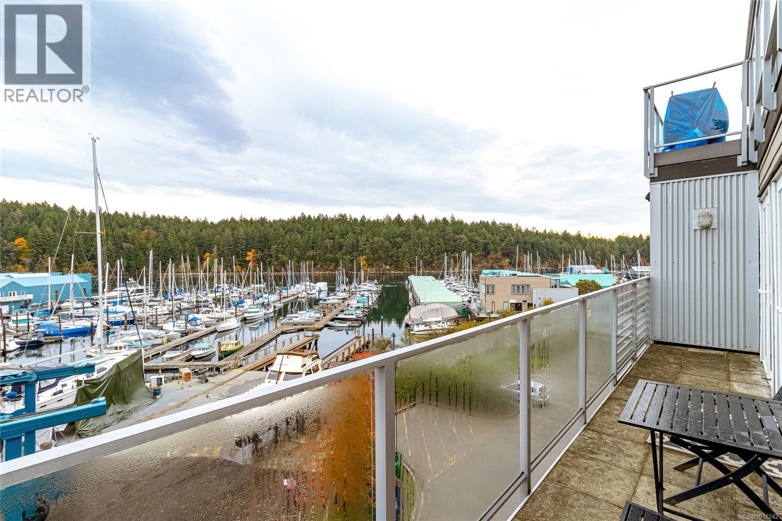 #401 1250 STEWART AVE - 33