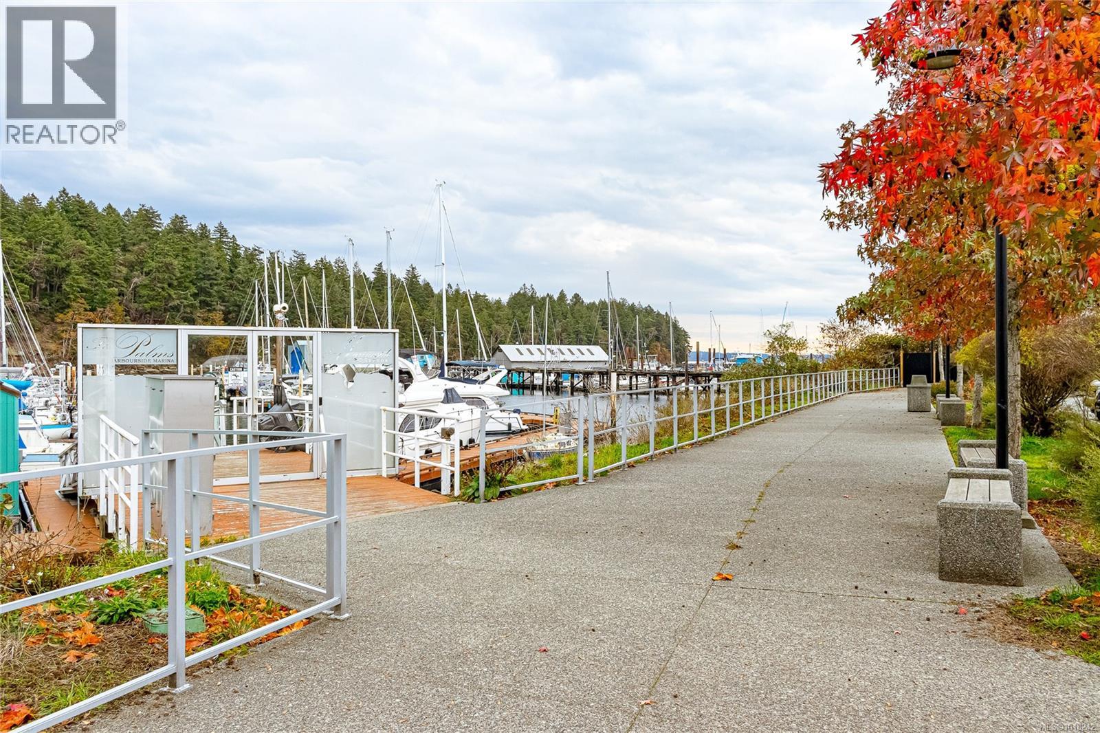 #401 1250 STEWART AVE - 37