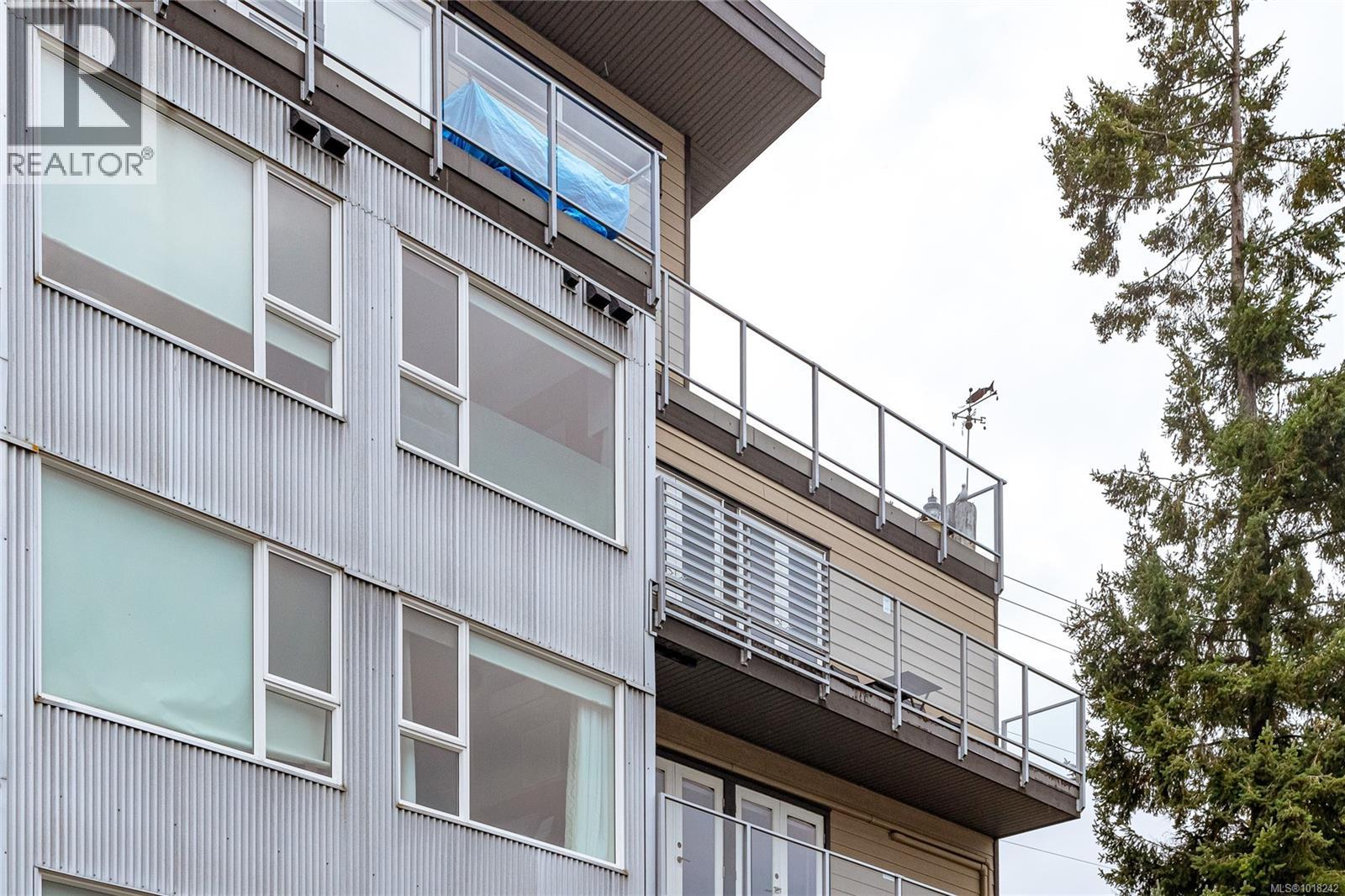 1250 Stewart Ave, Nanaimo - Exteriors - Photo 5