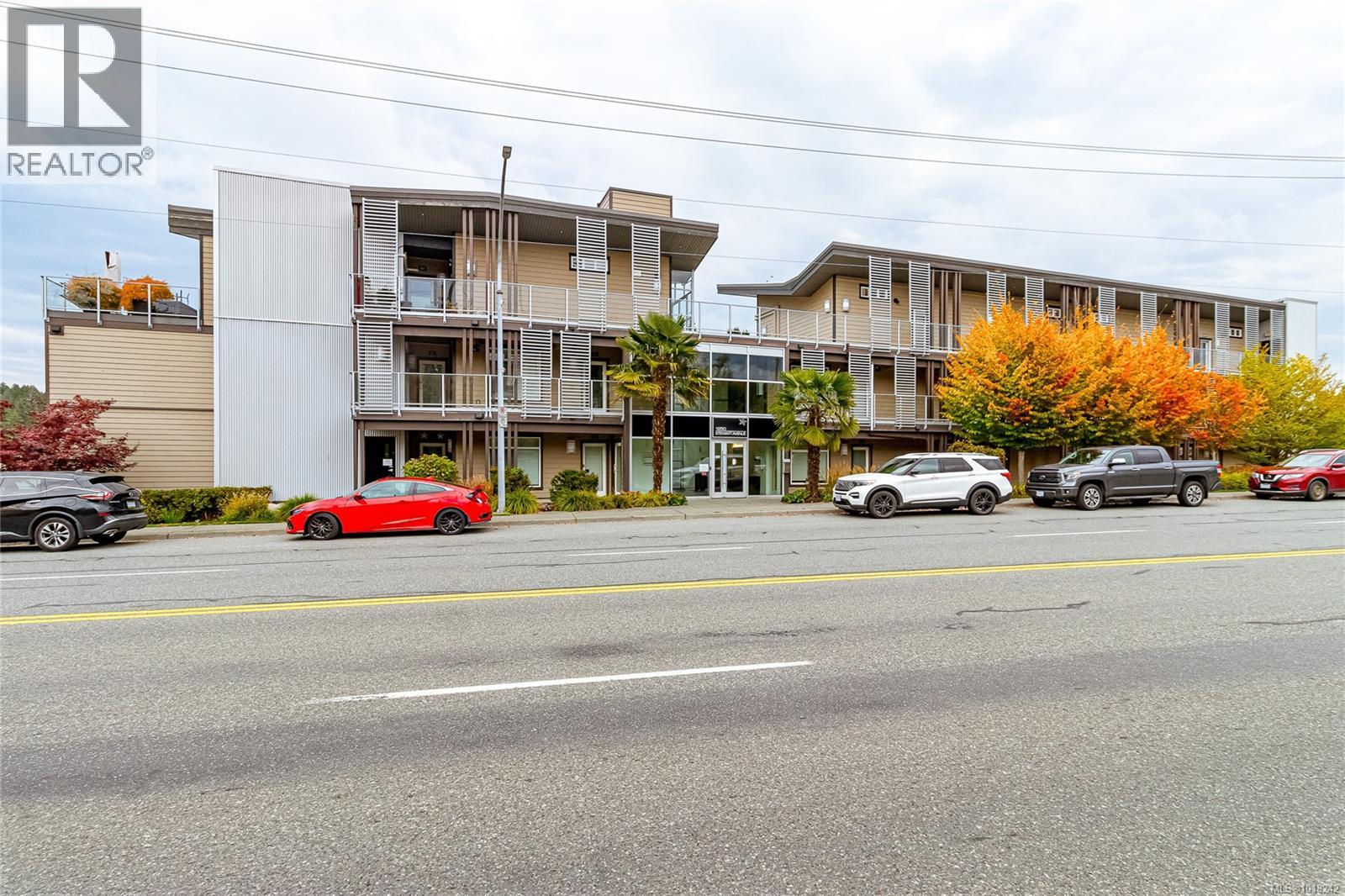 1250 Stewart Ave, Nanaimo - Exteriors - Full Complex View - Photo 6