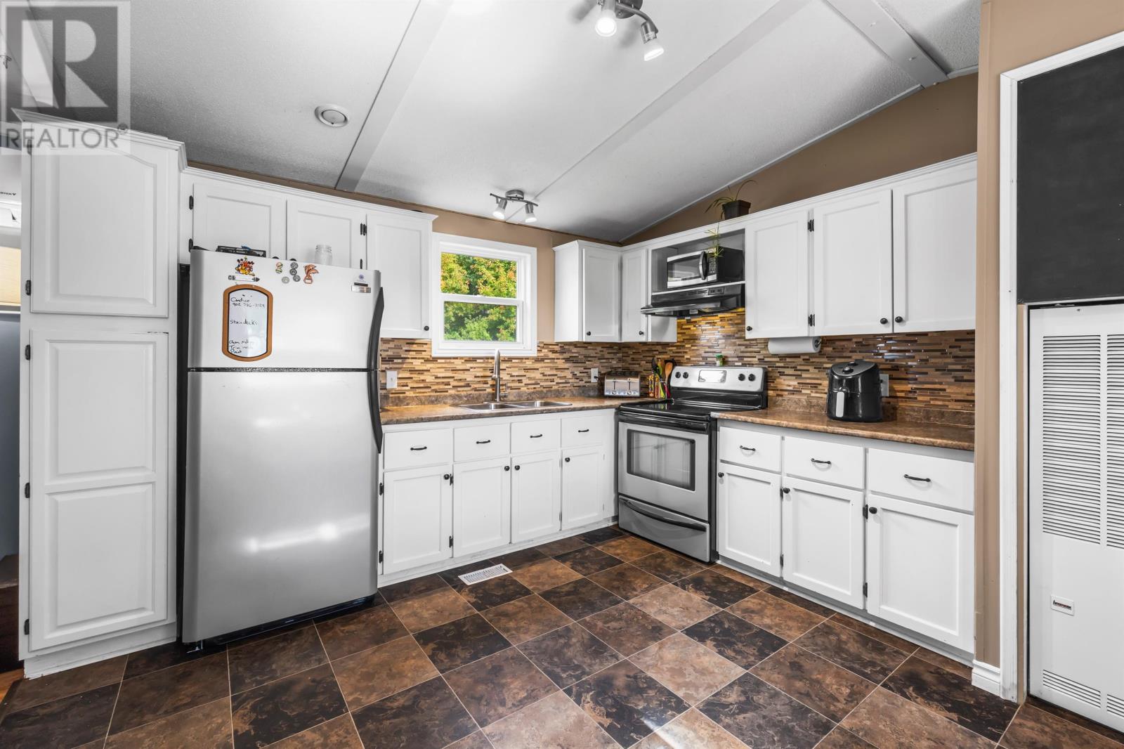 1633 Route 112 Searletown road — photo 18