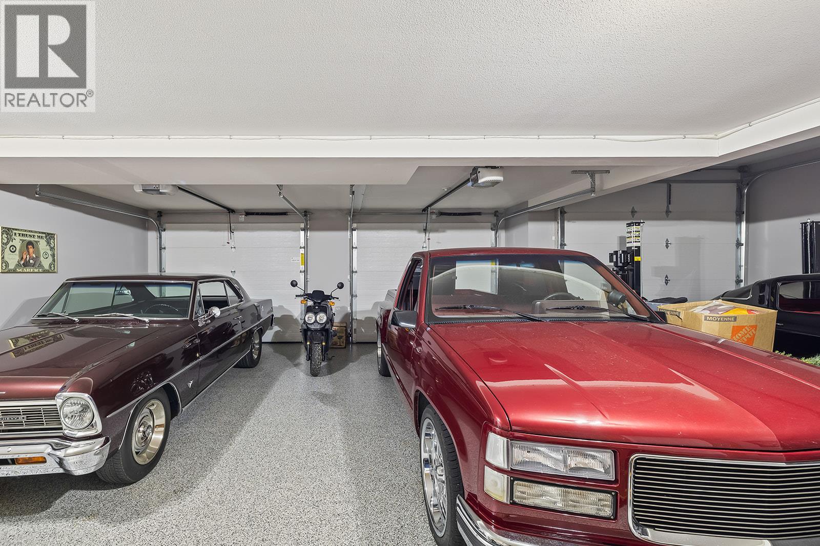 3431 Camelback Drive, Kelowna