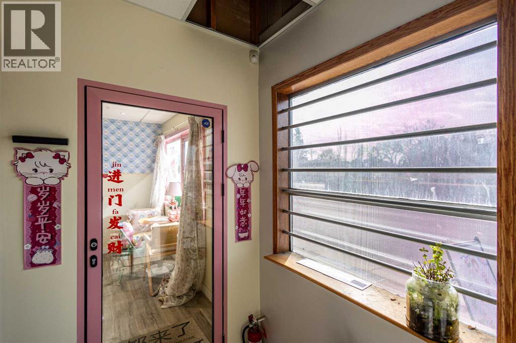 Business for Sale in   Avenue NW Mount Pleasant Calgary 