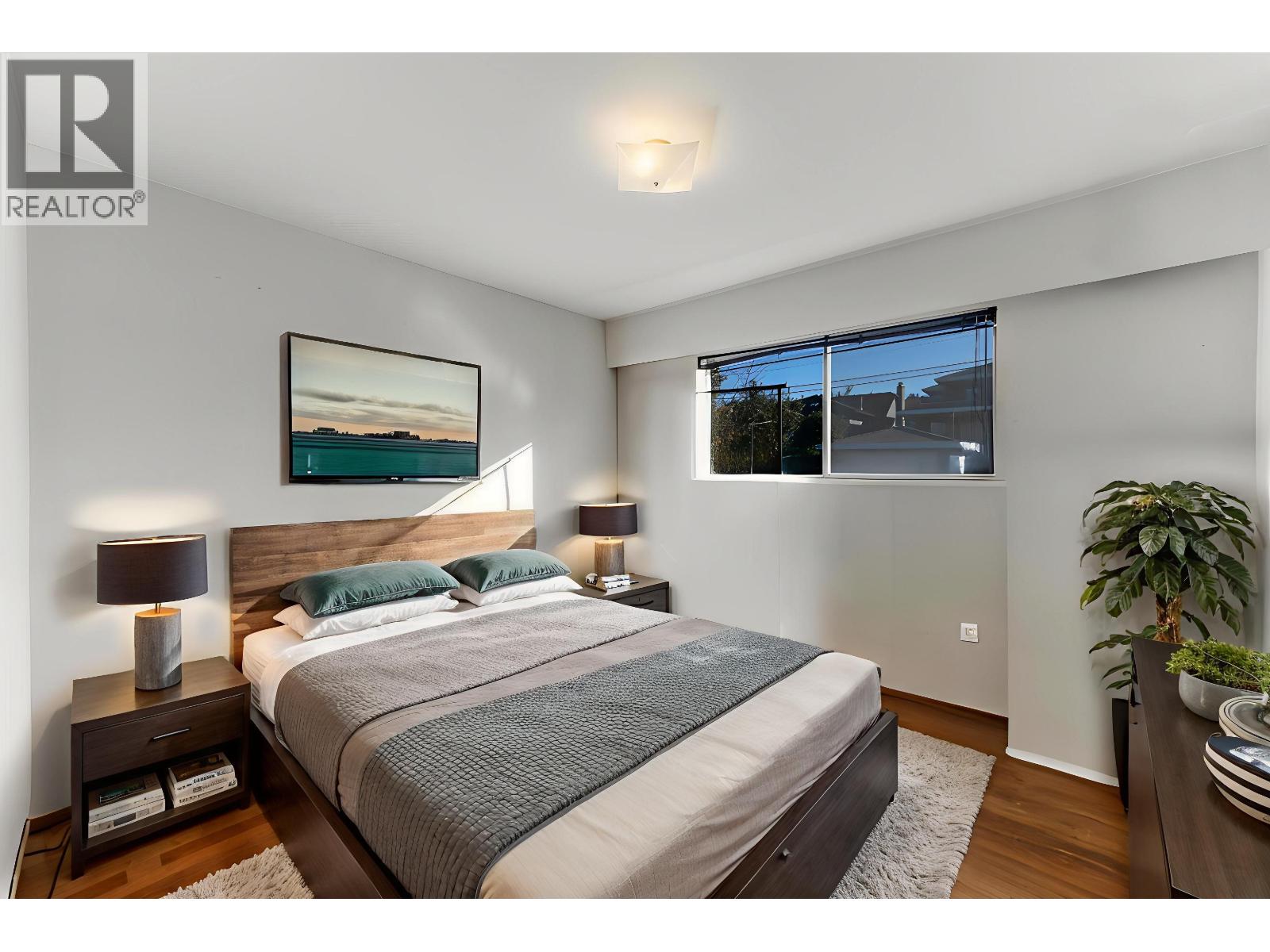 6096 SERVICE STREET, Burnaby