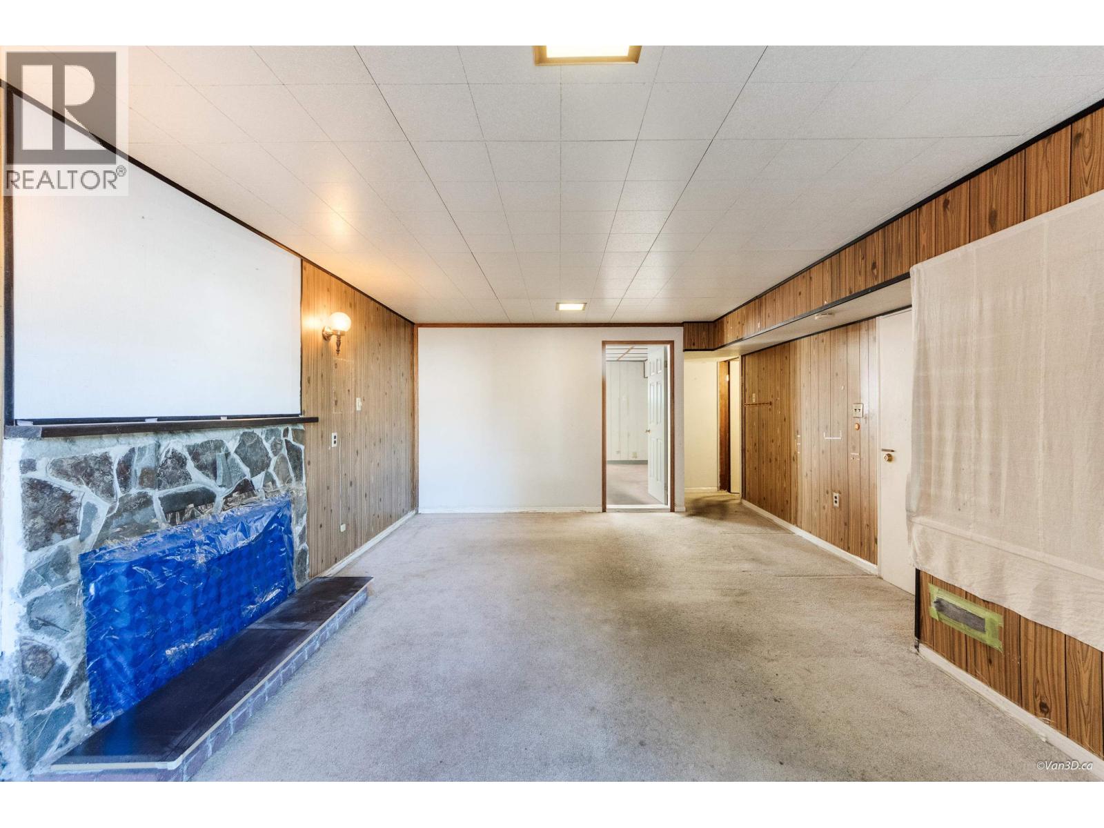 6096 SERVICE STREET, Burnaby