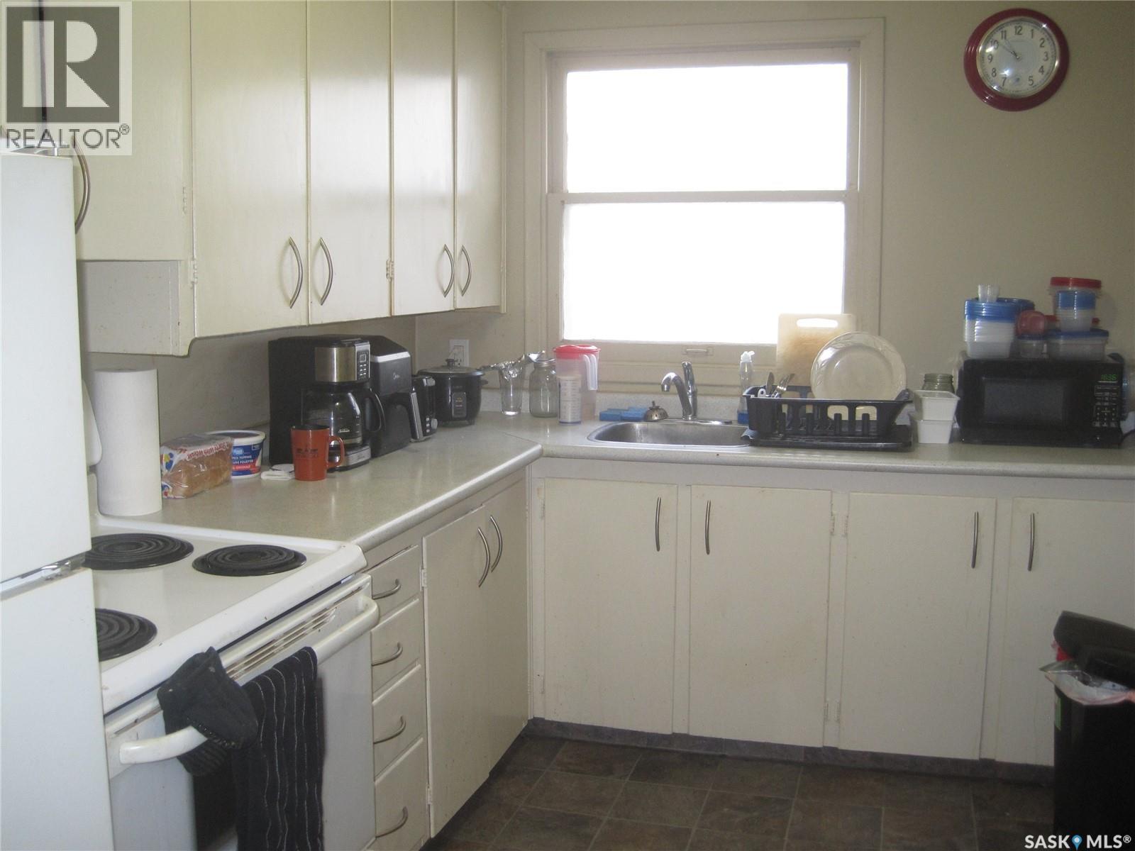 Multi-family House Low rise for Sale in  McIntosh STREET Regina 