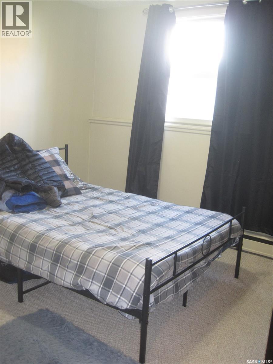 Multi-family House Low rise for Sale in  McIntosh STREET Regina 