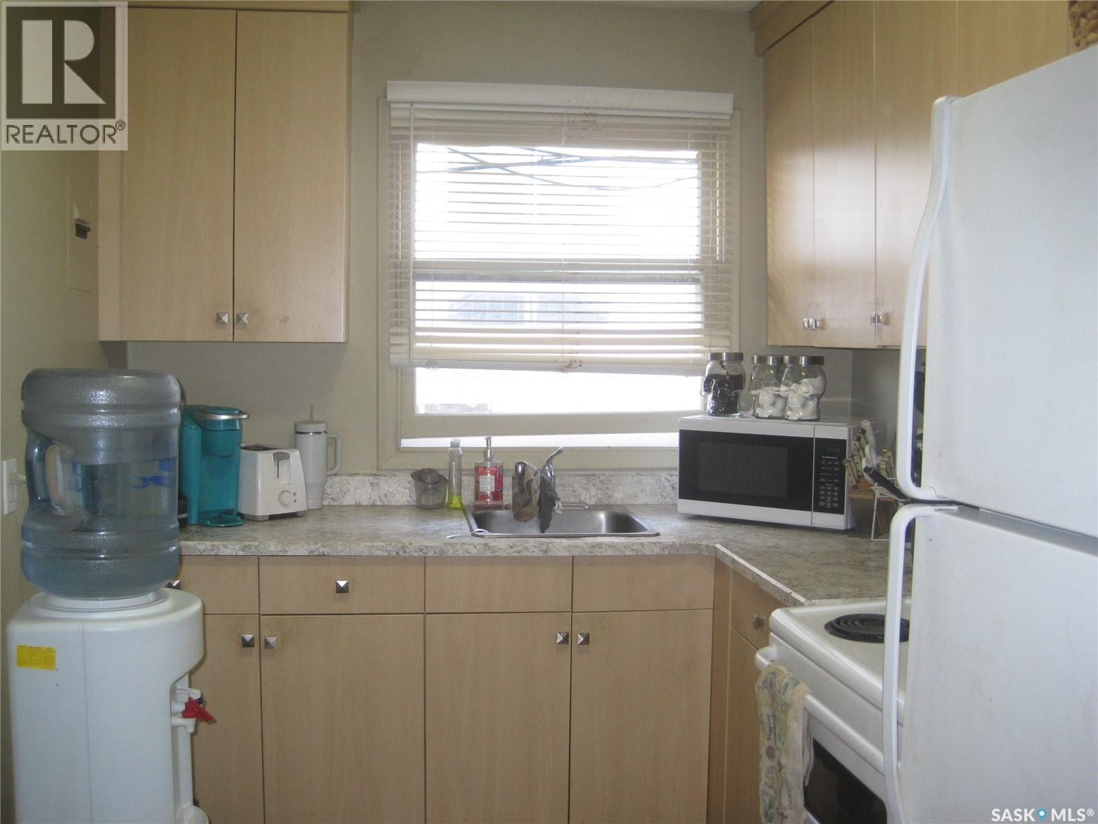 Multi-family House Low rise for Sale in  McIntosh STREET Regina 