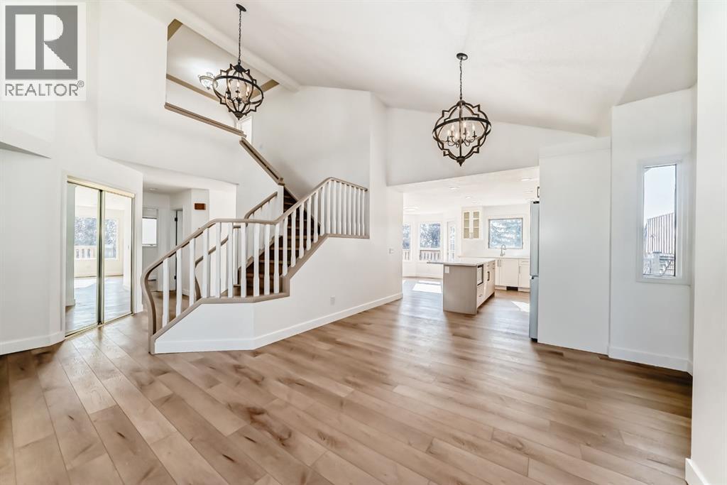 Single Family House for Sale in  Signature Close SW Signal Hill Calgary 