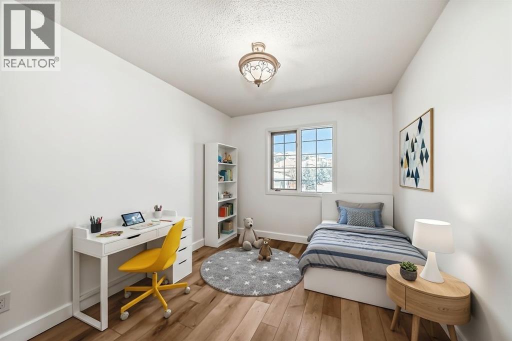 Single Family House for Sale in  Signature Close SW Signal Hill Calgary 