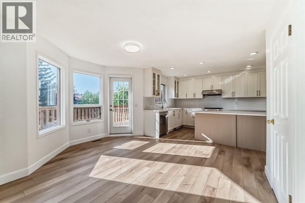 Single Family House for Sale in  Signature Close SW Signal Hill Calgary 