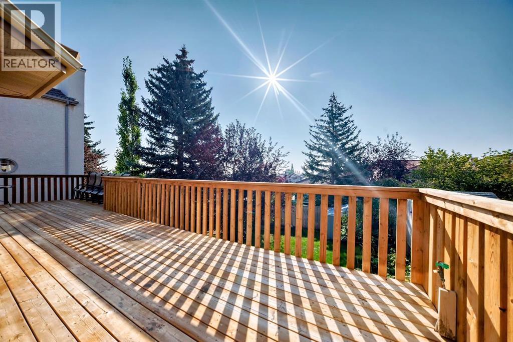 Single Family House for Sale in  Signature Close SW Signal Hill Calgary 