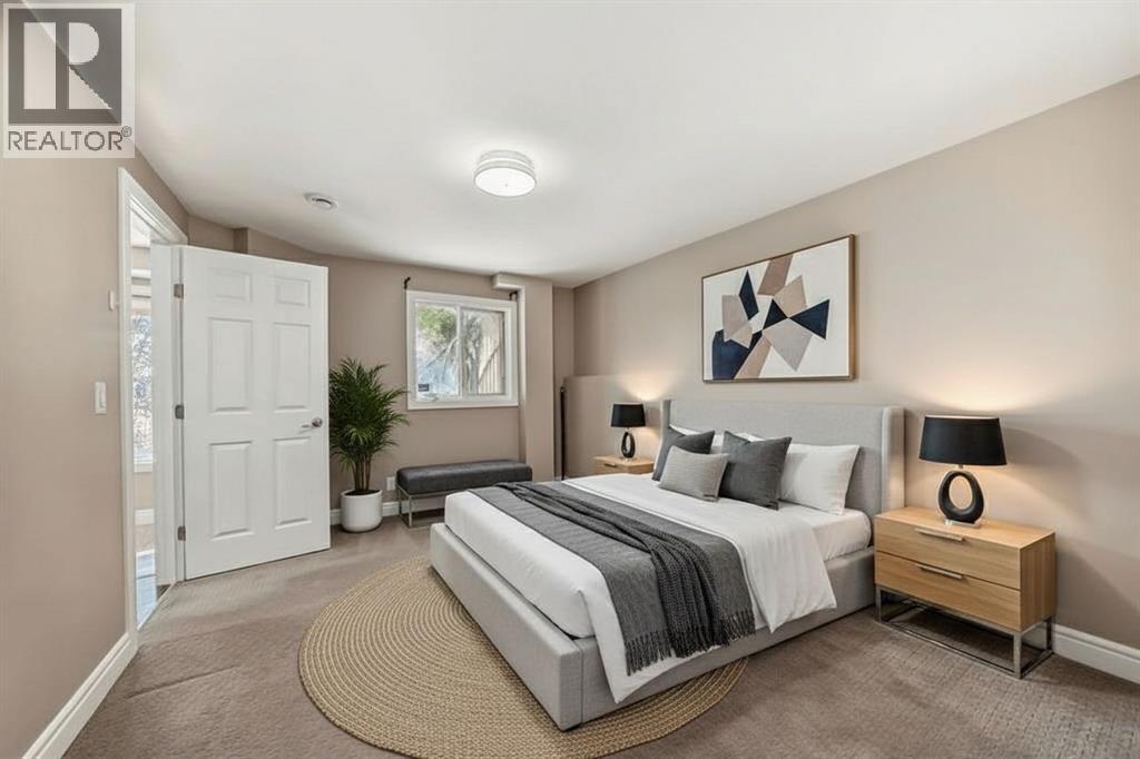 Single Family House for Sale in  Signature Close SW Signal Hill Calgary 