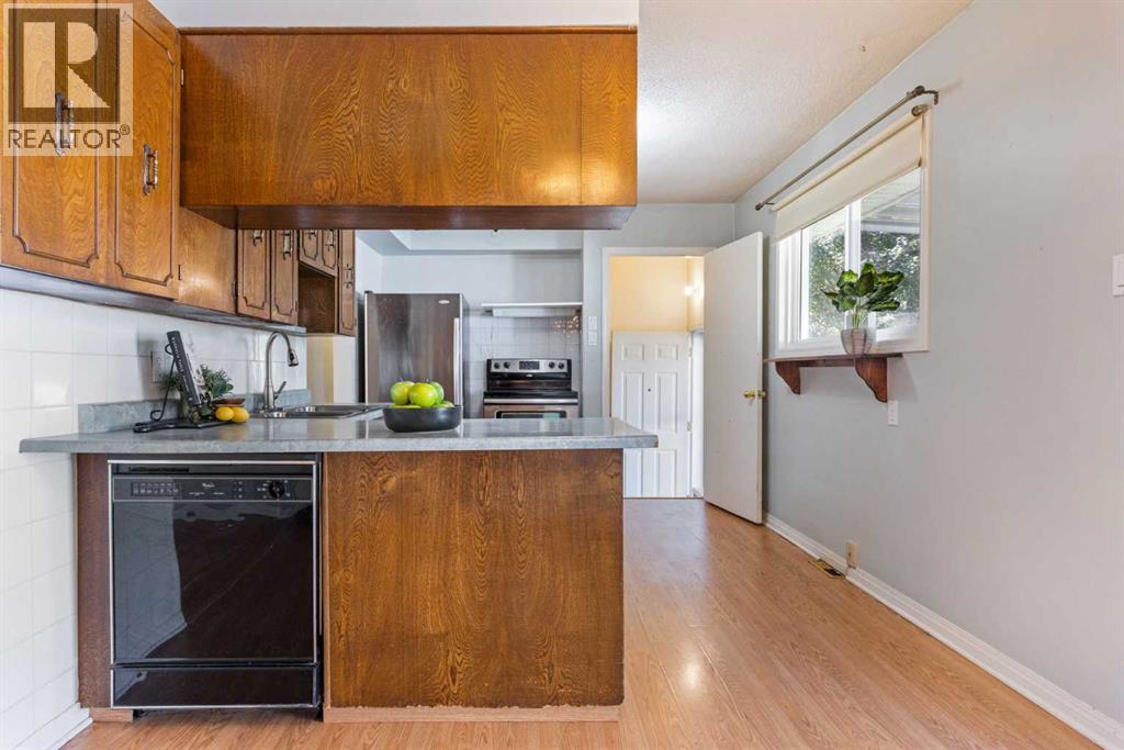 Single Family House Bungalow for Sale in   Avenue NW Cambrian Heights Calgary 