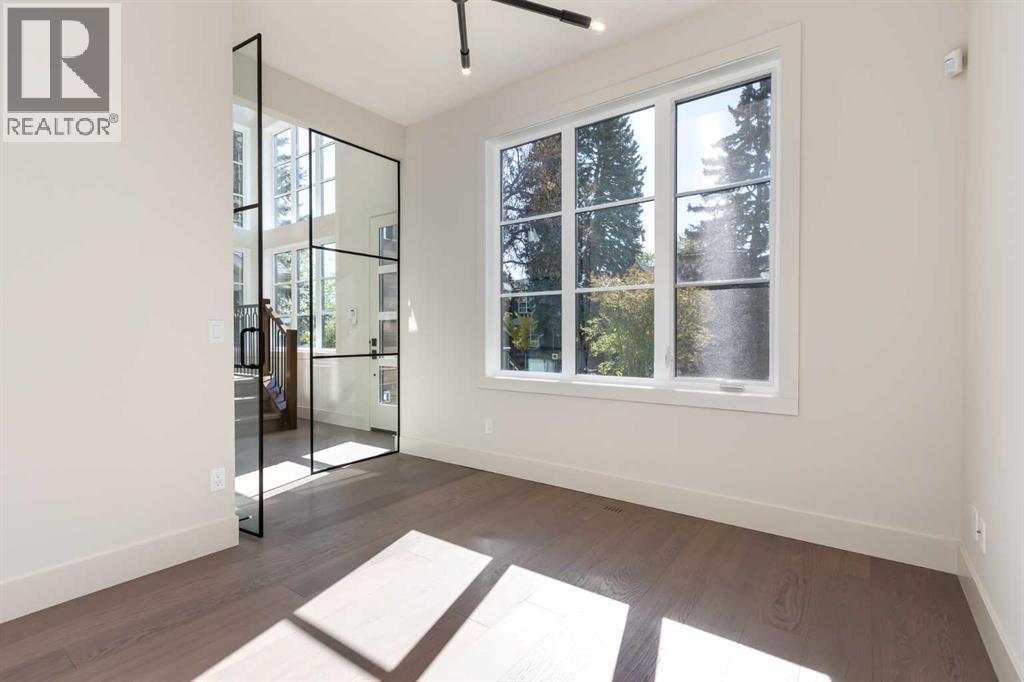 Single Family House for Sale in   Avenue NW Mount Pleasant Calgary 