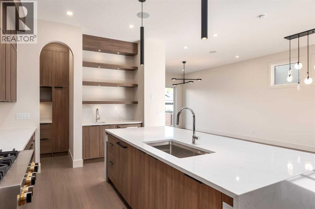 Single Family House for Sale in   Avenue NW Mount Pleasant Calgary 