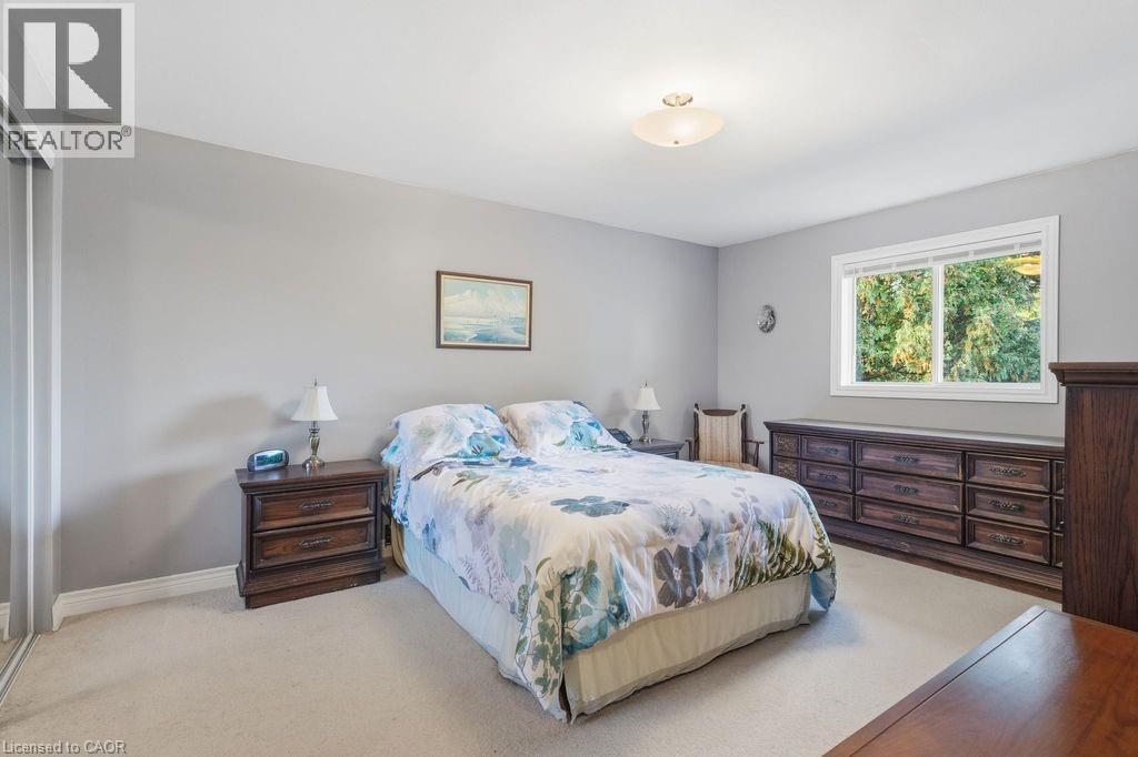 5119 CHERRYHILL Crescent