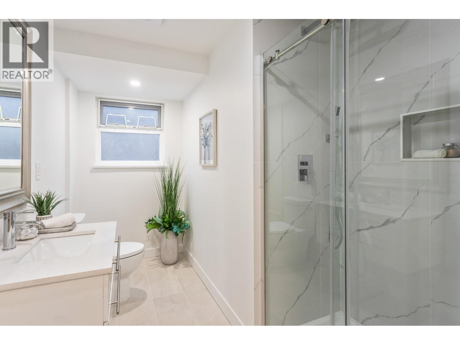 3288 HOSKINS ROAD, North Vancouver
