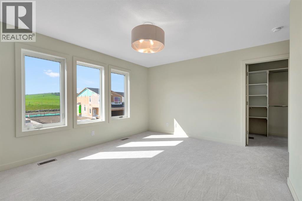 92 Fireside Common, Cochrane