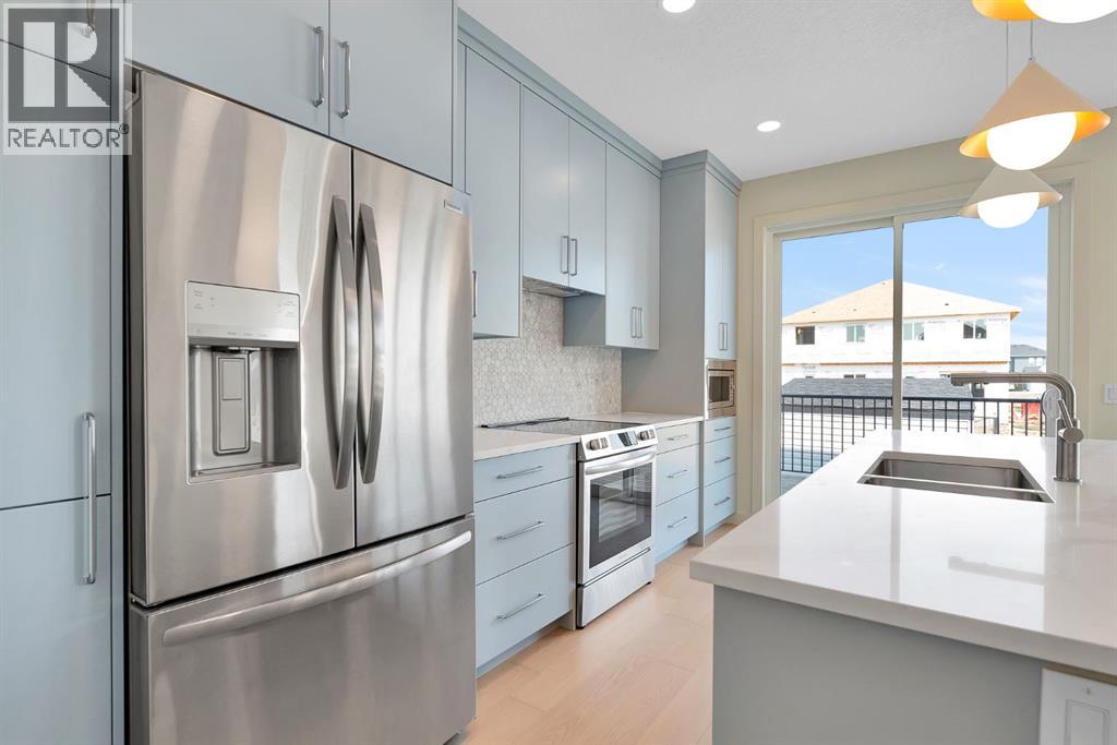 92 Fireside Common, Cochrane