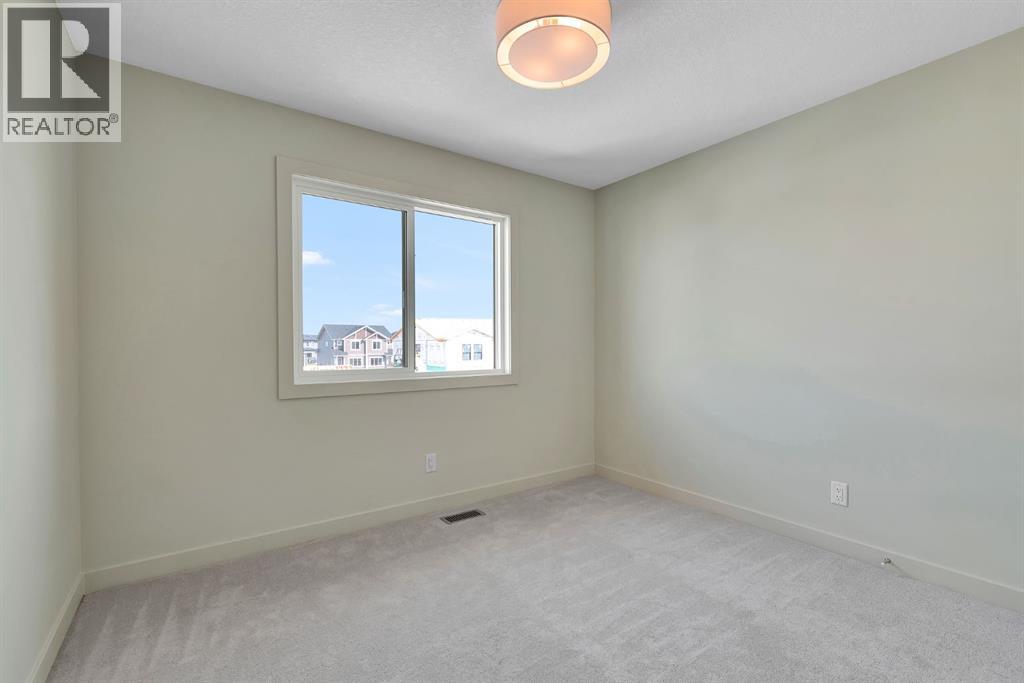 92 Fireside Common, Cochrane