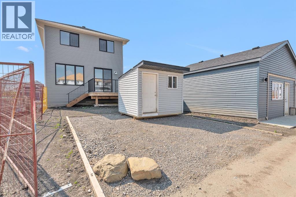 92 Fireside Common, Cochrane