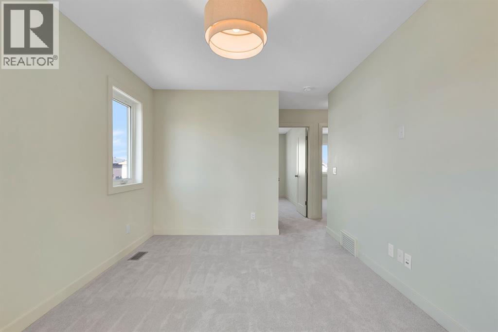 92 Fireside Common, Cochrane