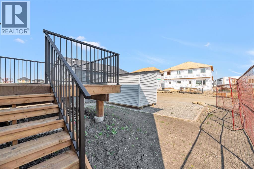 92 Fireside Common, Cochrane