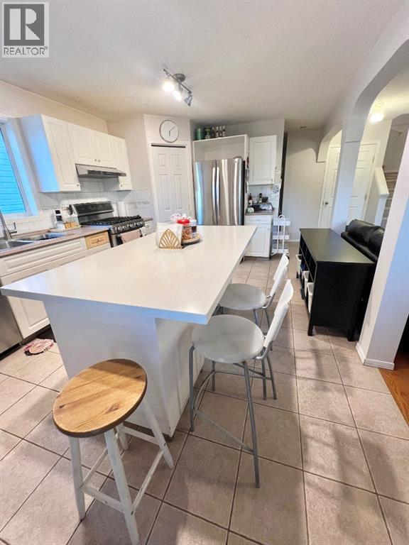 Single Family House for Sale in  Applestone Park SE Applewood Park Calgary 