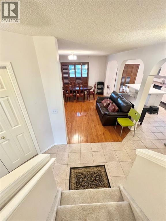 Single Family House for Sale in  Applestone Park SE Applewood Park Calgary 