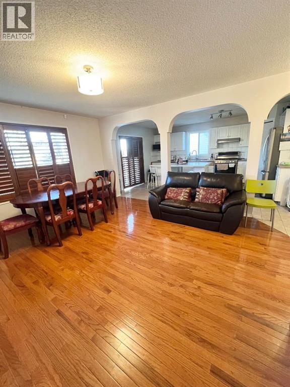 Single Family House for Sale in  Applestone Park SE Applewood Park Calgary 