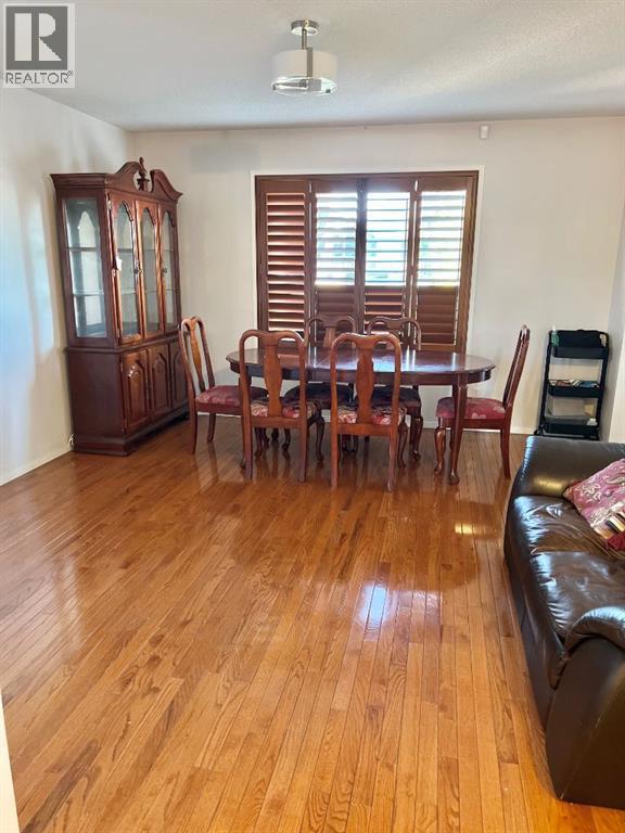 Single Family House for Sale in  Applestone Park SE Applewood Park Calgary 