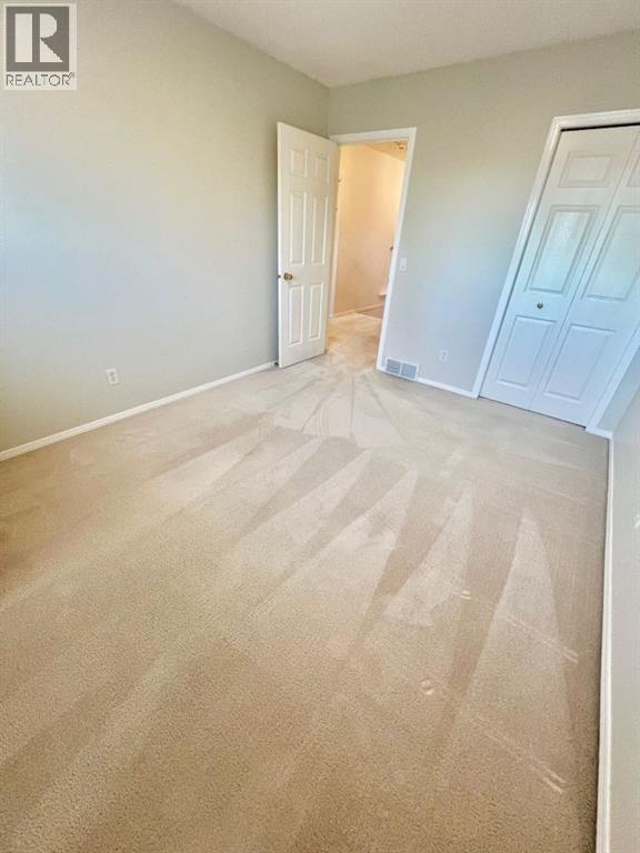 Single Family House for Sale in  Applestone Park SE Applewood Park Calgary 