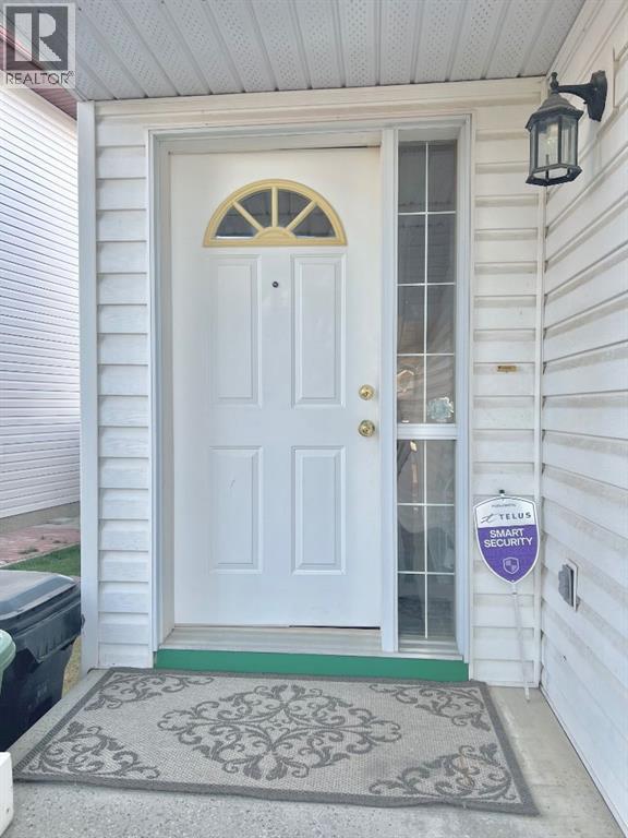 Single Family House for Sale in  Applestone Park SE Applewood Park Calgary 
