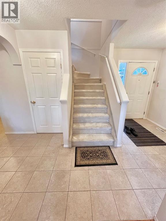 Single Family House for Sale in  Applestone Park SE Applewood Park Calgary 