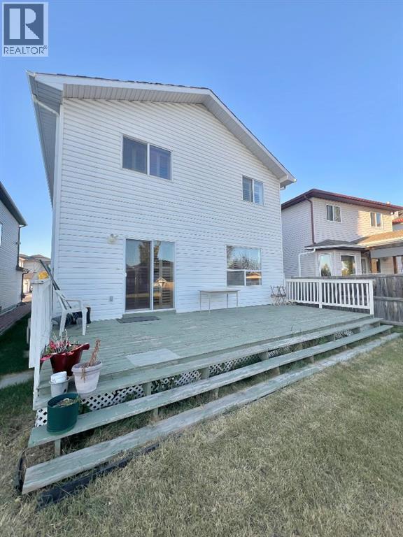Single Family House for Sale in  Applestone Park SE Applewood Park Calgary 