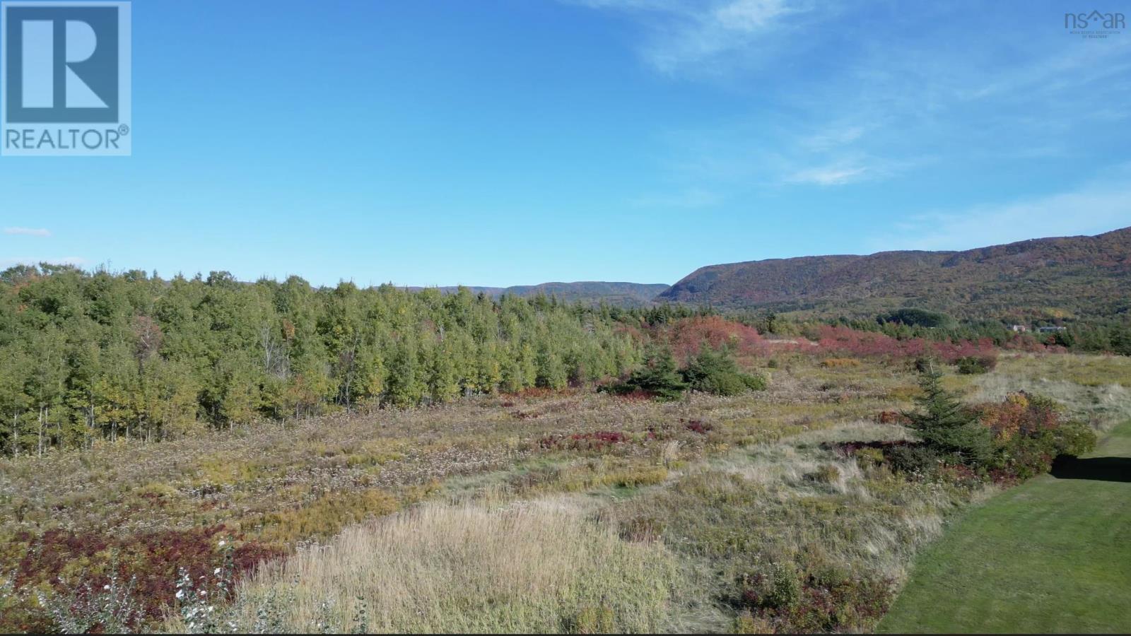 Property 2 of 3 of Belle Marche Highway