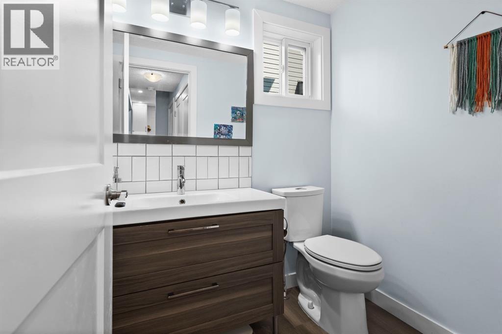 Single Family House for Sale in  Riverside Way SE Riverbend Calgary 