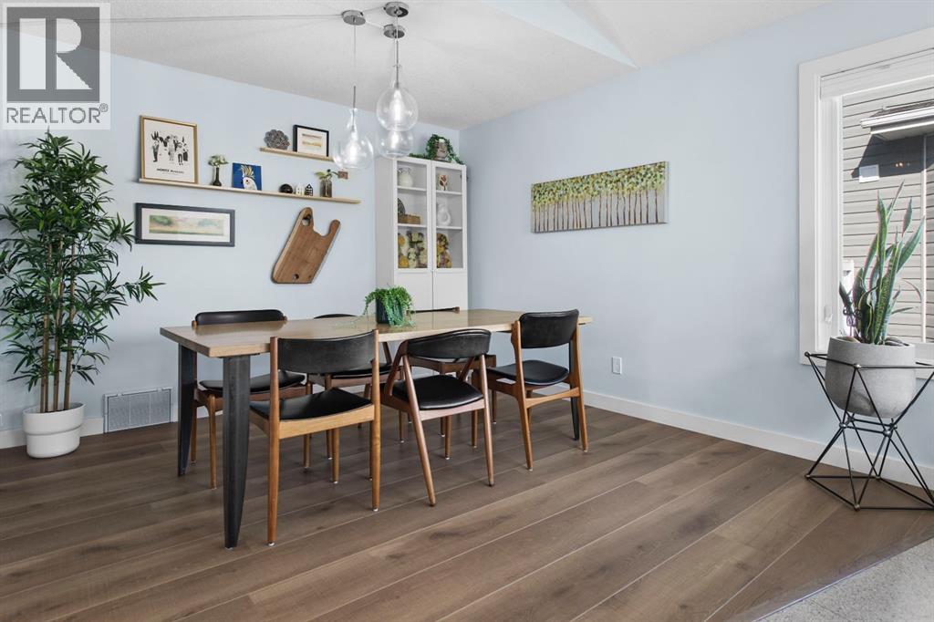 Single Family House for Sale in  Riverside Way SE Riverbend Calgary 