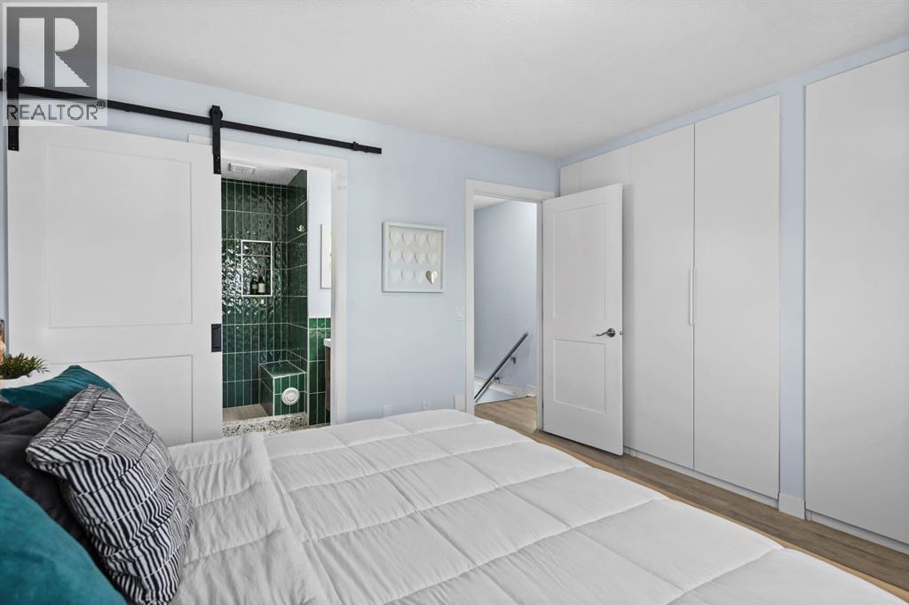 Single Family House for Sale in  Riverside Way SE Riverbend Calgary 