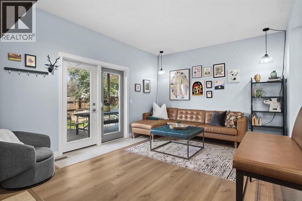 Single Family House for Sale in  Riverside Way SE Riverbend Calgary 