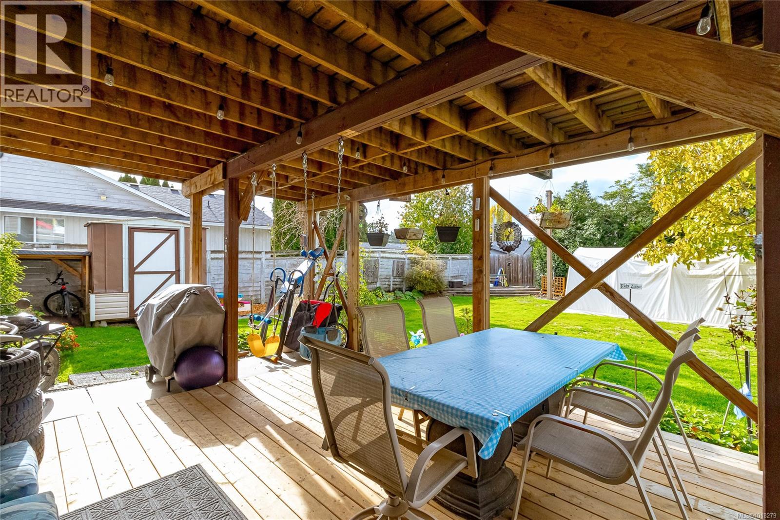 6274 Somenos Rd, Duncan