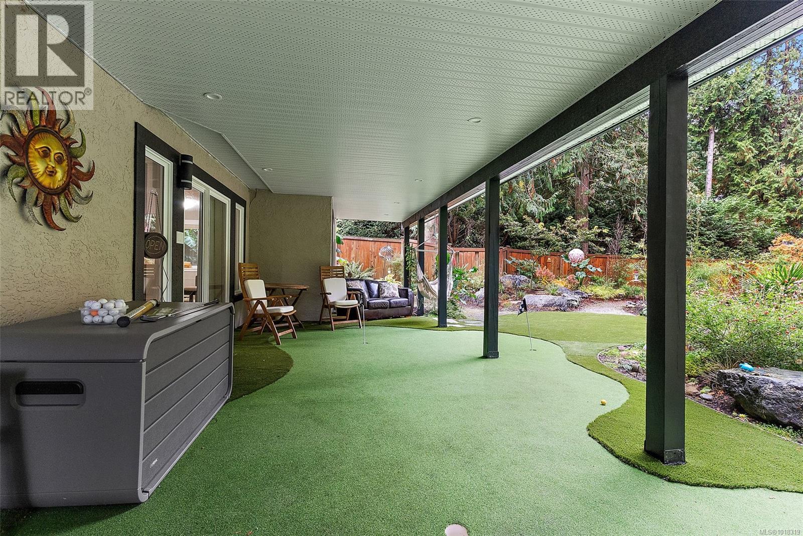 1602 Mayneview Terr, North Saanich