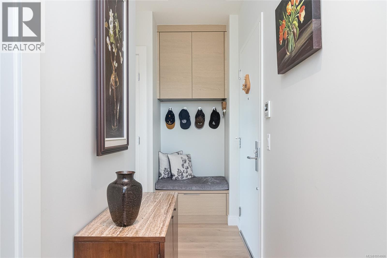 405 1916 Oak Bay Avenue, Victoria