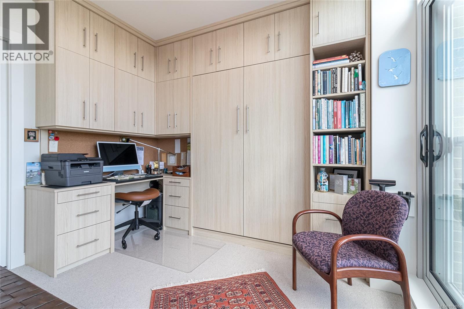 405 1916 Oak Bay Avenue, Victoria