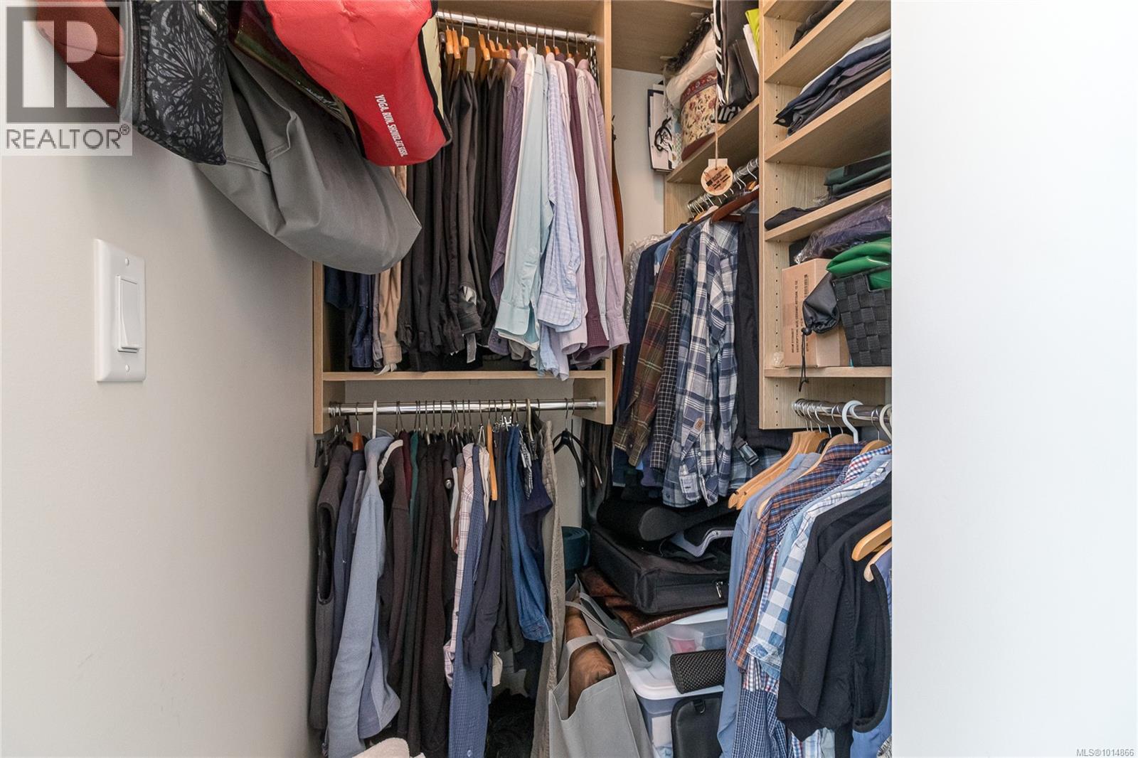 405 1916 Oak Bay Avenue, Victoria