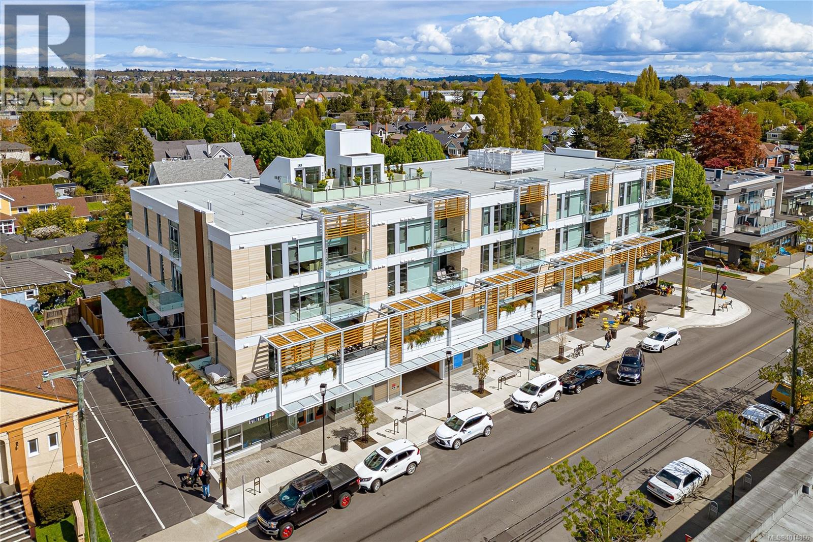 405 1916 Oak Bay Avenue, Victoria